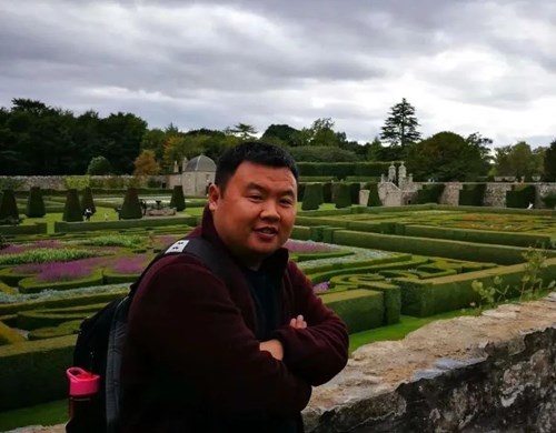 秦红雨,博士,西南大学新闻传媒学院副院长,副教授,硕士生导师,英国